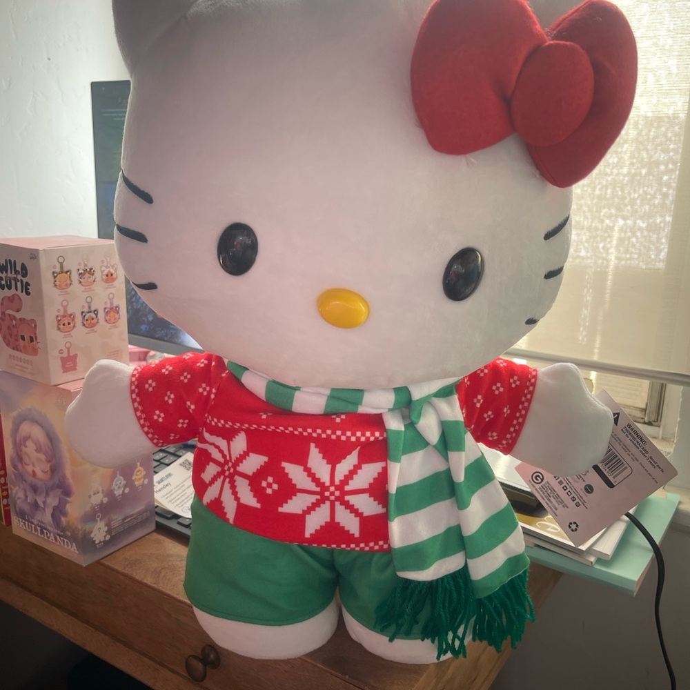 Hello Kitty Greeter - Picture 2 of 5